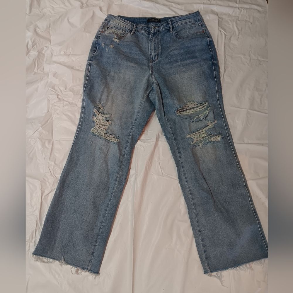 Judy Blue Straight Light Blue Distressed Womens Jeans 14W